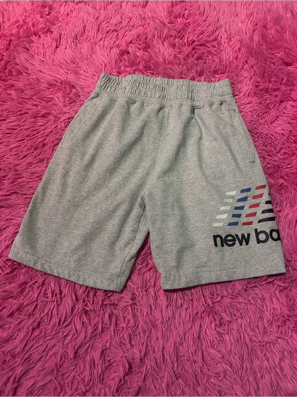 New Balance Gray Logo Kids Athletic Shorts Boys Grade School Size Large